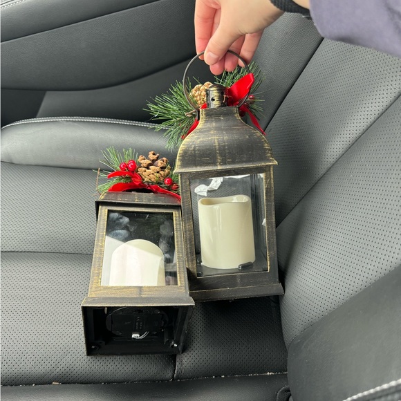 Seasonal lights - Picture 1 of 2